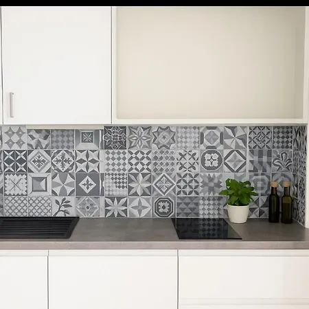 Avec Balcon, Piscine Et Garage Prive 아파트 *