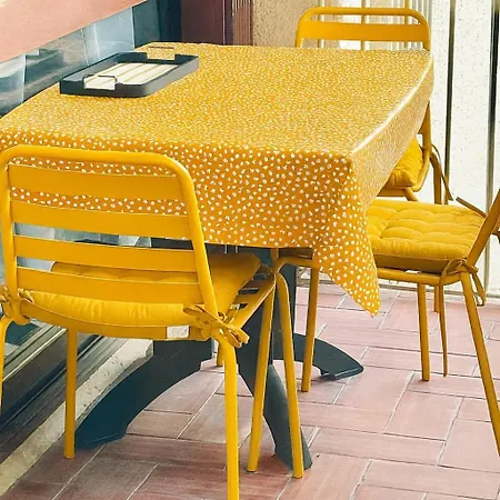Appartamento Avec Balcon, Piscine Et Garage Privé *