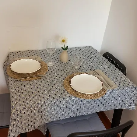 Appartamento Avec Balcon, Piscine Et Garage Privé Perpignano
